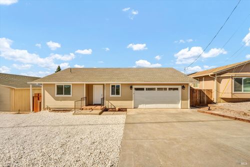 9421 Fairway Dr, Kelseyville, CA, 95451-9566 | Card Image