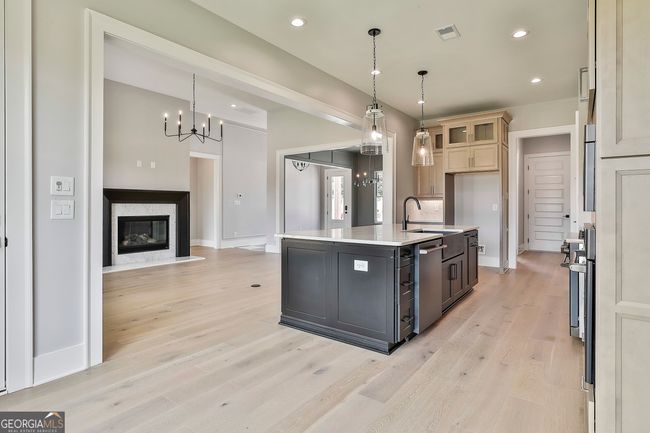 71 - 319 N Peachtree Pkwy, House other with 5 bedrooms, 5 bathrooms and 3 parking in Peachtree City GA | Image 17