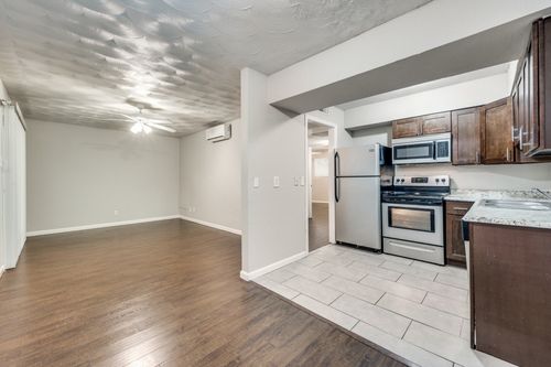 102-811 Skillman St, Dallas, TX, 75214-4634 | Card Image