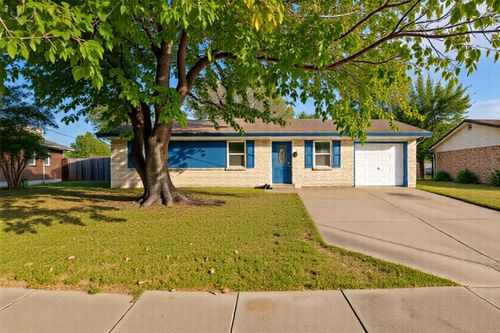 1017 Rutherford Dr, Mesquite, TX, 75149-6128 | Card Image