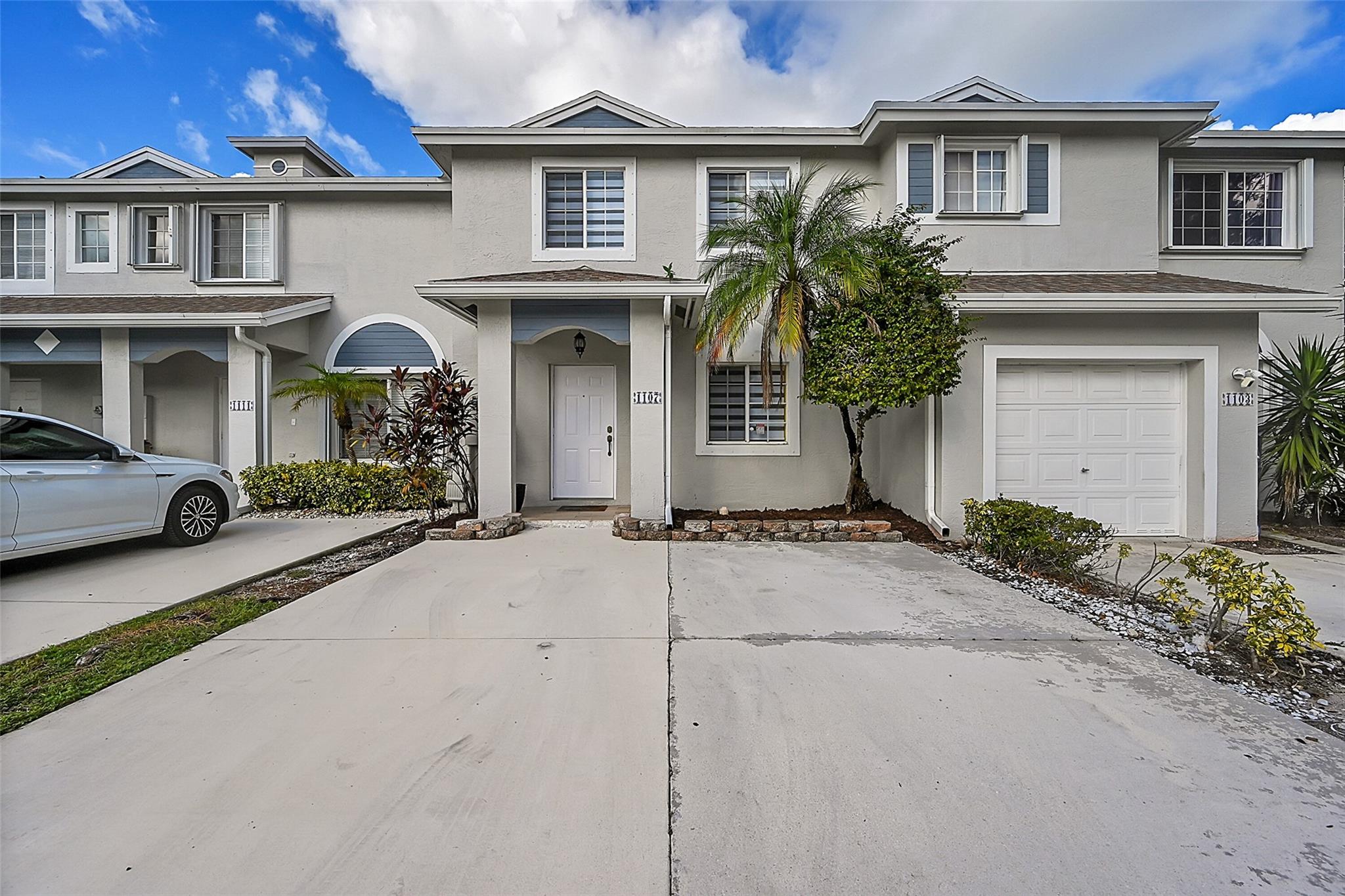 44th Ter, Deerfield Beach, FL 33442
