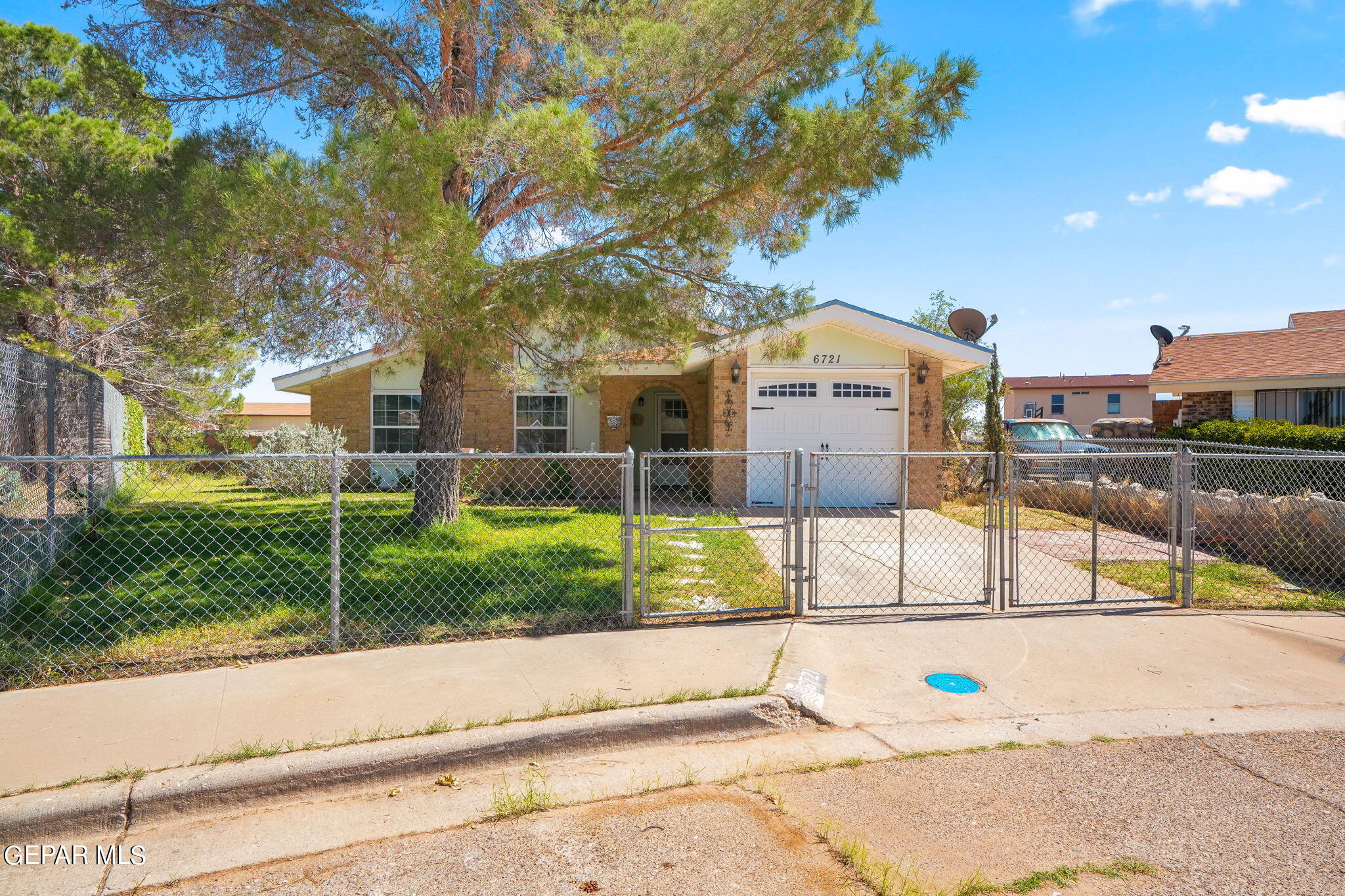 Stone Ct, El Paso, TX 79924