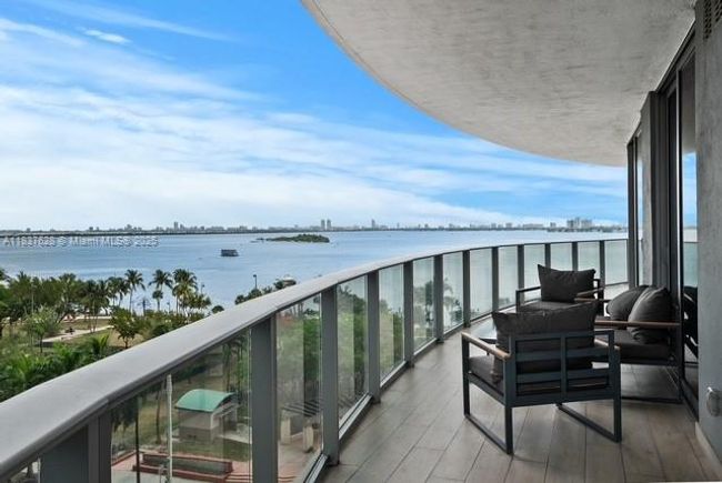 UNIT-715 - 488 Ne 18 Th St, Condo with 3 bedrooms, 4 bathrooms and null parking in Miami FL | Image 10