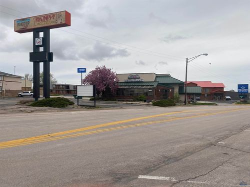 203 S Boulevard St, Wall, SD, 57790 | Card Image