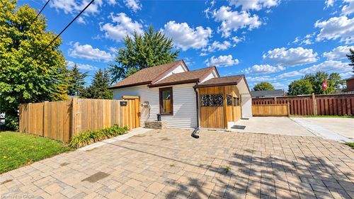 76 Avenue Rd, Cambridge, ON, N1R1C1 | Card Image