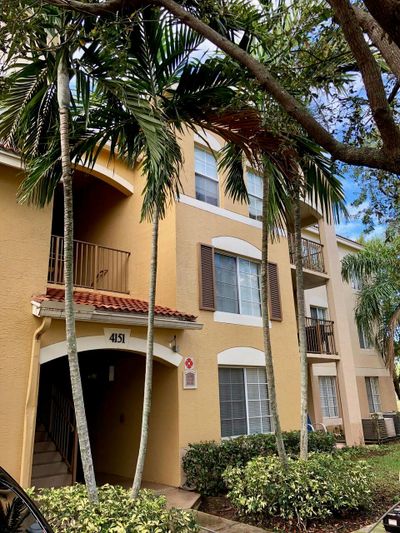 308 - 4151 San Marino Blvd., Townhouse with 3 bedrooms, 2 bathrooms and null parking in West Palm Beach FL | Image 1