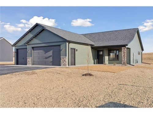 466 Coyote Way, NEW RICHMOND, WI, 54017-4431 | Card Image