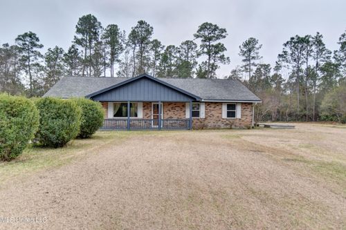 15469 Dobson Rd, D'Iberville, MS, 39540-9405 | Card Image