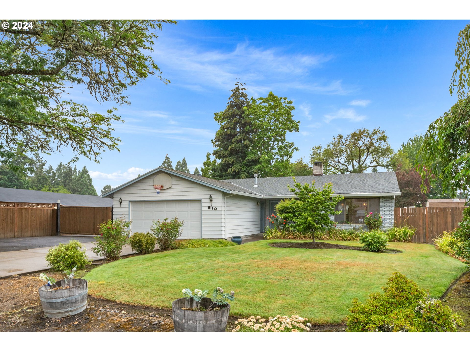 Darnielle Dr, Hillsboro, OR 97124