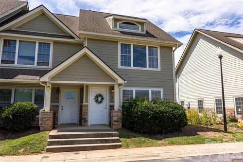 14 Rotunda Cir, Asheville, NC, 28806-0005 | Card Image