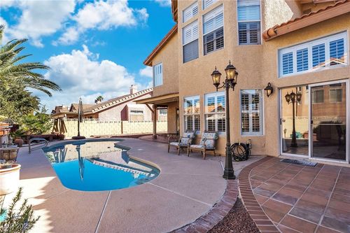 8432 Dry Cliff Cir, Las Vegas, NV, 89128-7155 | Card Image