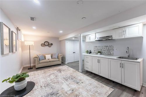 4-899 Stone Church Rd E, Hamilton, ON, L8W1B2 | Card Image