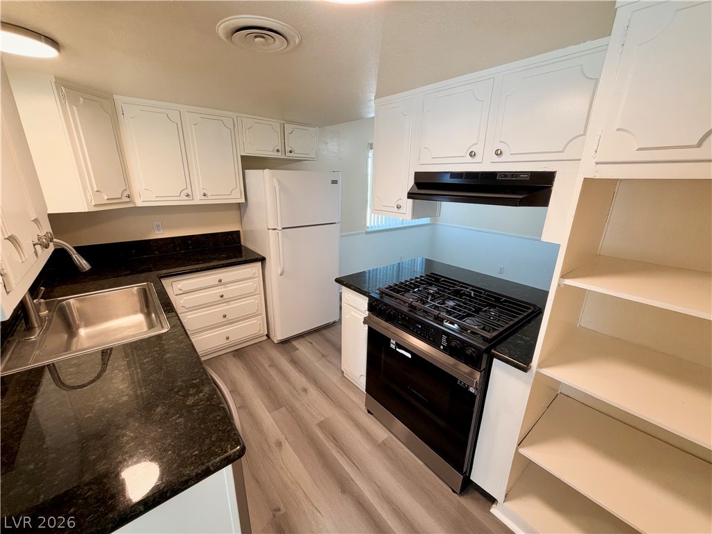 Residential Lease in Las Vegas 4