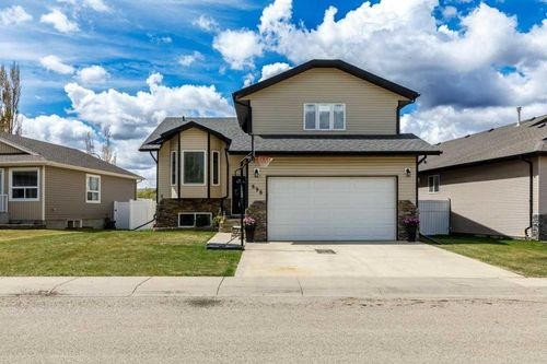 898 Ramage Cres, Red Deer, AB, T4P3X9 | Card Image