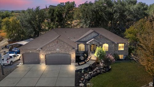 1586 W Rock Hollow Dr, Bluffdale, UT, 84065-3802 | Card Image