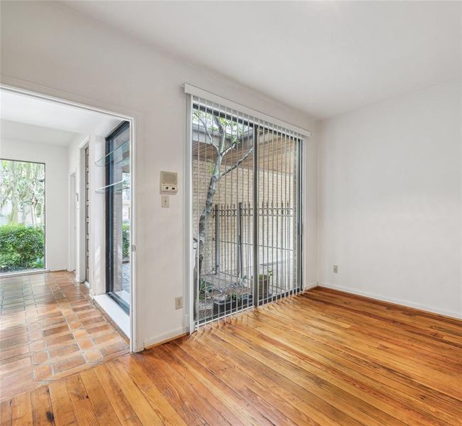 APT-80 - 201 Vanderpool Ln, Townhouse with 4 bedrooms, 6 bathrooms and 2 parking in Houston TX | Image 16