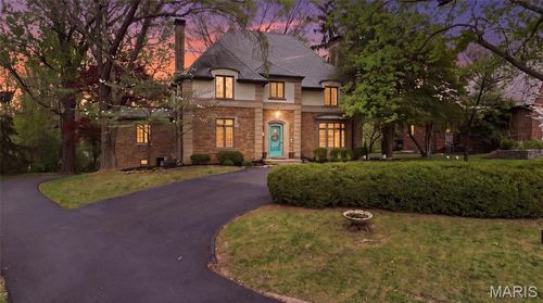 22 Country Club Pl, Belleville, IL, 62223-1931 | Card Image