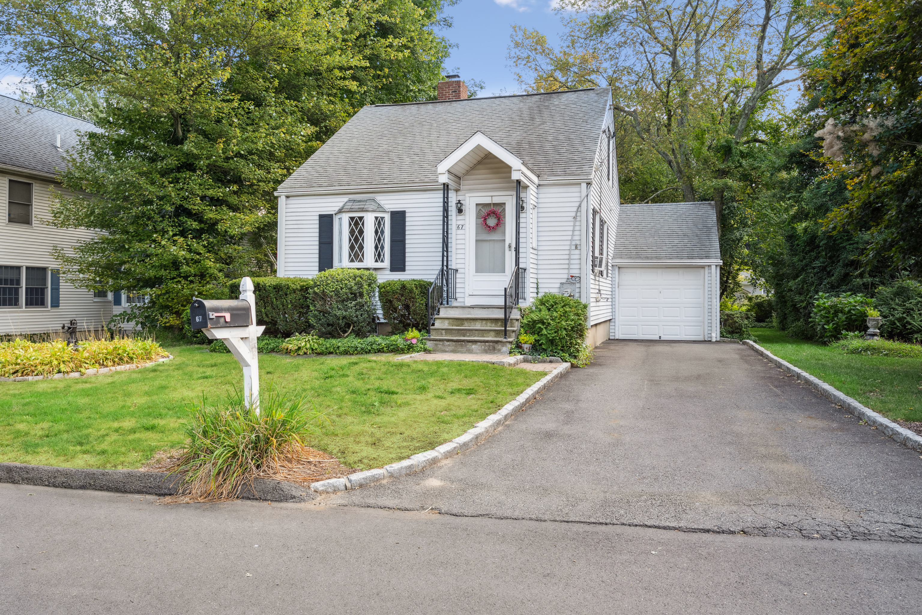 Old Elm Rd, Fairfield, CT 06825