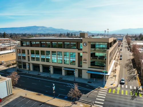 301-302-1 W Main Street, Medford, OR, 97501 | Card Image