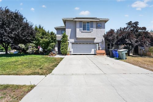 82 N Wathen Ave, Sanger, CA, 93657-2178 | Card Image