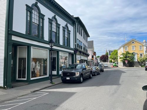 b-80 Washington St, Marblehead, MA, 01945-3553 | Card Image