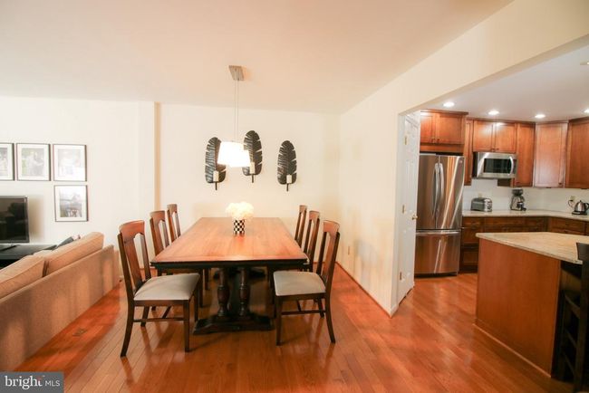 1392 Park Garden Ln, Townhouse with 3 bedrooms, 4 bathrooms and null parking in RESTON VA | Image 7