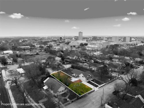 603 N 10th St, Waco, TX, 76701-1218 | Card Image