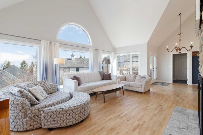 127 Stratton Pk Sw, House other with 4 bedrooms, 3 bathrooms and 4 parking in Calgary AB | Image 15