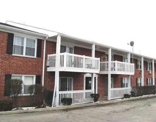 apt-2-565 Maple Ave, Lisle, IL, 60532-2490 | Card Image