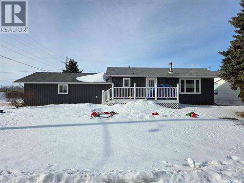 34 Lumsden St, Manor, SK, S0C0R0 | Card Image