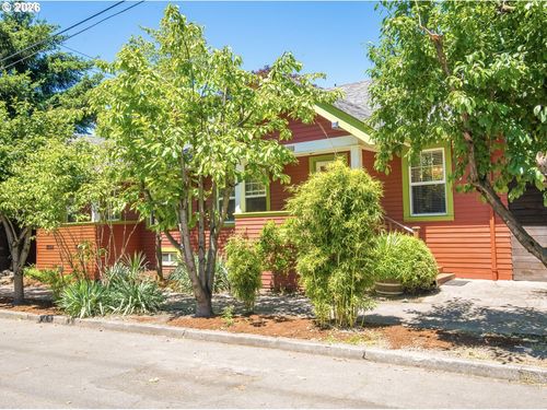 2405 Se Cora St, Portland, OR, 97202 | Card Image