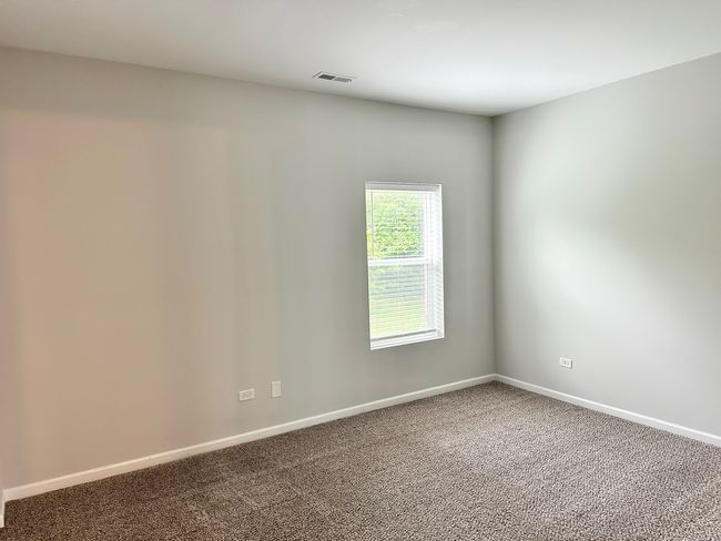 APT-1F - 853 E Main St, Condo with 2 bedrooms, 2 bathrooms and 2 parking in East Dundee IL | Image 9