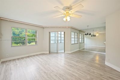 302C - 700 Sw 128th Ave, Condo with 1 bedrooms, 1 bathrooms and null parking in Pembroke Pines FL | Image 3