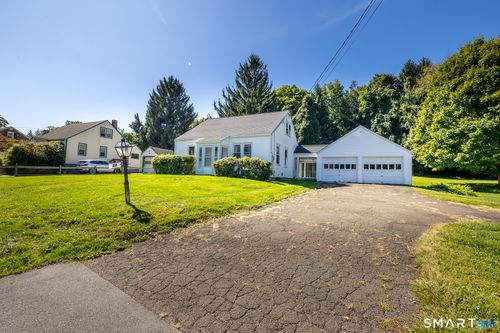 27 Roberts Ln, Ridgefield, CT, 06877-4011 | Card Image
