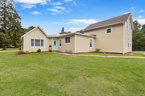 230 Gay Hill Rd, Uncasville, CT, 06382-2016 | Card Image