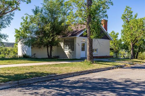 320 2nd Street E, Roundup, MT, 59072 | Card Image