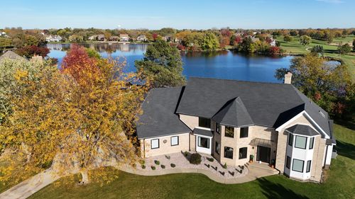 9605 S Muirfield Dr, Village Of Lakewood, IL, 60014-3303 | Card Image