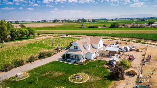 6050 Elmore Rd, Fruitland, ID, 83619-3760 | Card Image