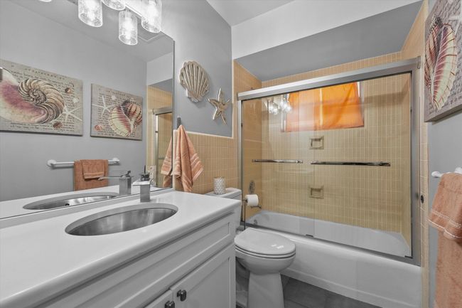 102 Villa Cir, Condo with 2 bedrooms, 2 bathrooms and null parking in Atlantis FL | Image 30