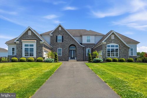 4 Shady Pines Dr, Ivyland, PA, 18974-1246 | Card Image