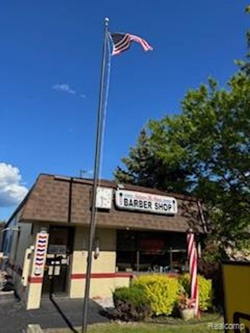 31100 Hoover Rd, Warren, MI, 48093-7651 | Card Image