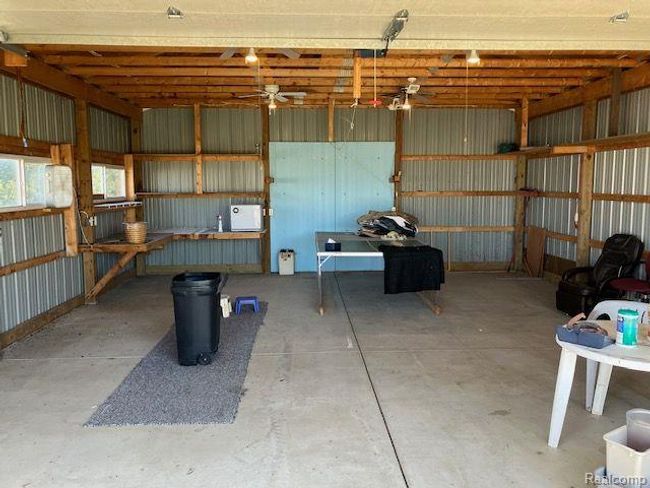 24 X 30 Inside pole barn | Image 11