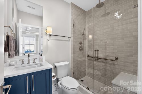 3111 Pinehurst Pl, Charlotte, NC, 28209-3101 | Card Image