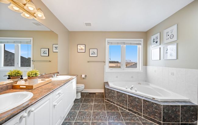 37 Witherspoon Way, House other with 4 bedrooms, 4 bathrooms and 9 parking in Nobleton ON | Image 28