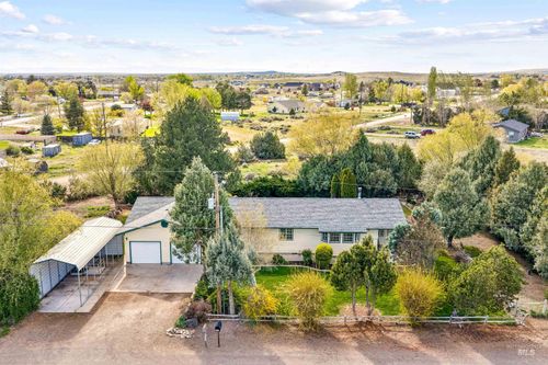 2931 Ne Vista Way, Mountain Home, ID, 83647 | Card Image