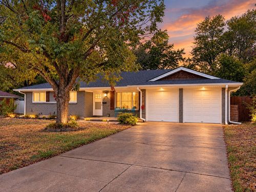 3812 Burkett Dr, Benbrook, TX, 76116-1328 | Card Image