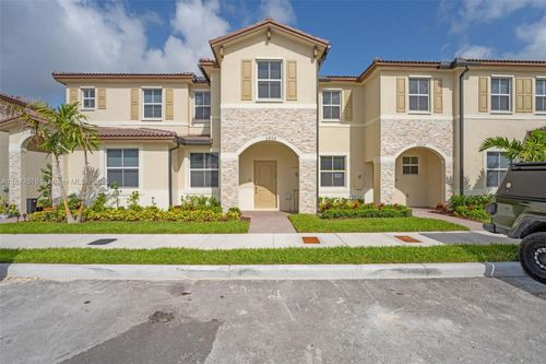 2858 Se 25th Rd, HOMESTEAD, FL, 33035 | Card Image