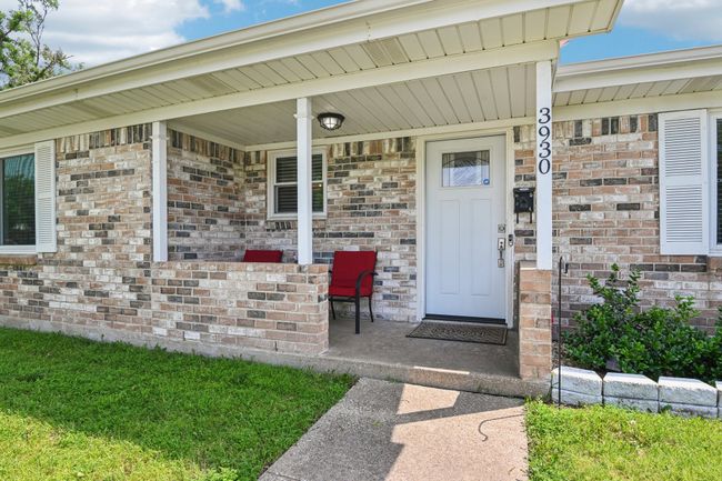 3930 Edgewood Dr, House other with 3 bedrooms, 2 bathrooms and null parking in Garland TX | Image 4