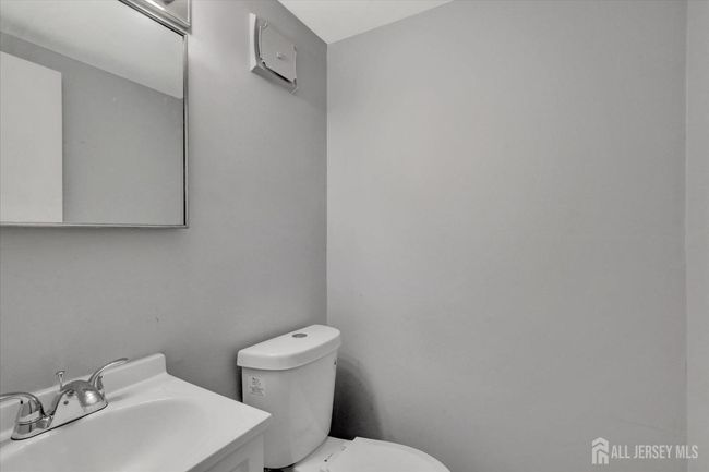 186 Hamilton Pl, Townhouse with 2 bedrooms, 2 bathrooms and null parking in East Windsor NJ | Image 10