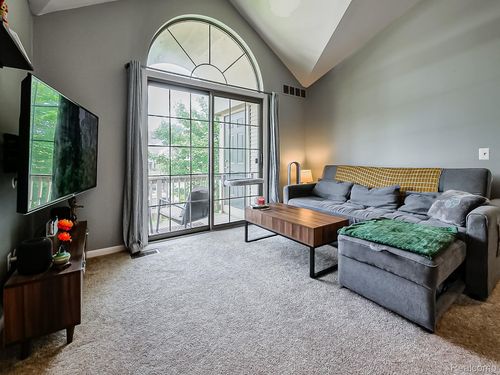 unit-9-229 Brookwood Dr, South Lyon, MI, 48178-1858 | Card Image